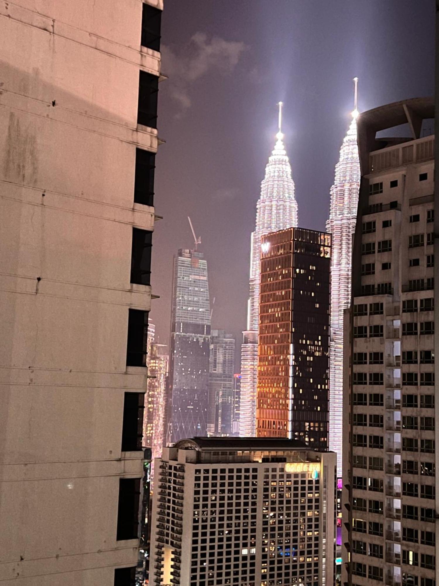 Mercu Summer Suites Klcc By Sweet Home Kuala Lumpur Kültér fotó